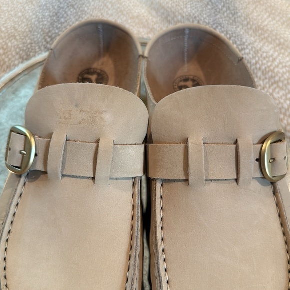 Birkenstock Tan Loafers Slip-Ons with Buckle - Picture 7 of 9